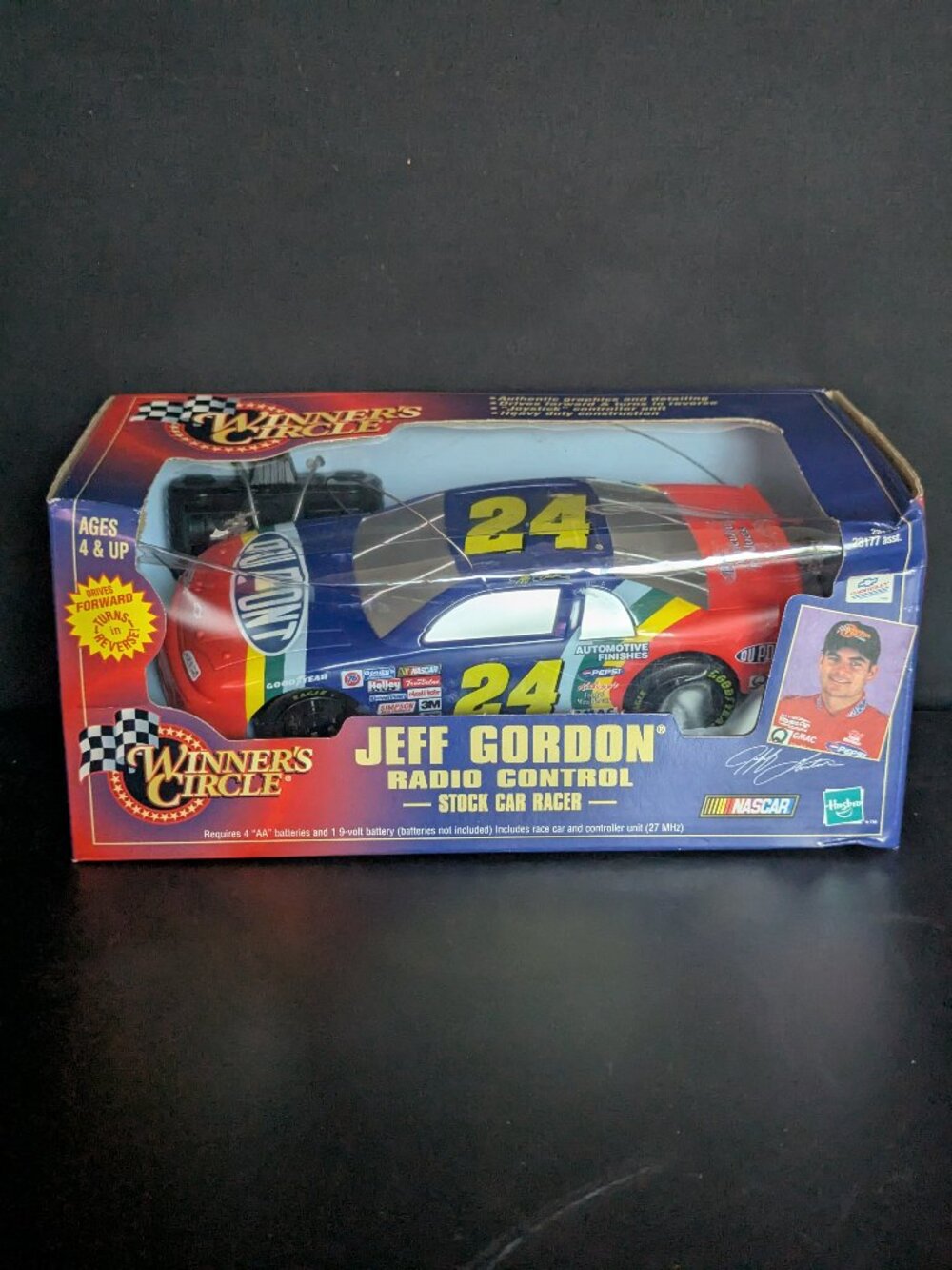 1999 Winners Circle Jeff Gordon #24 Dupont Radio Control Stock Car Racer NIB
